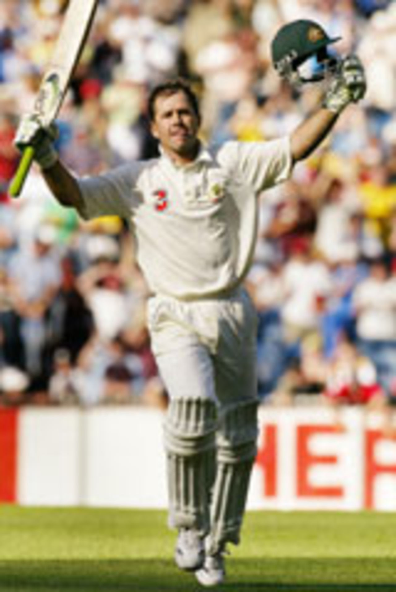 Ricky Ponting acknowledges his hundred, Australia v India, 3rd Test, Melbourne, December 27, 2003