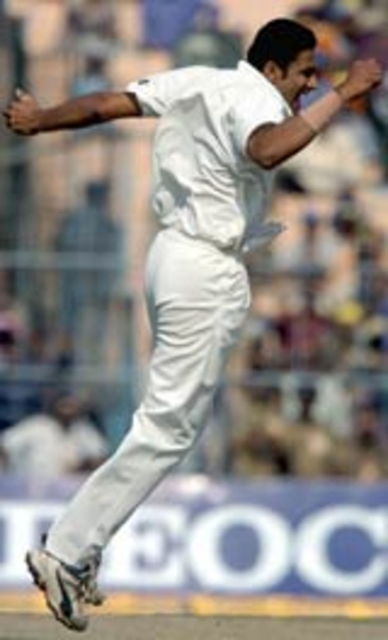 Anil Kumble jumps for joy, India v South Africa, fifth day, second Test, Kolkata, December 2 2004