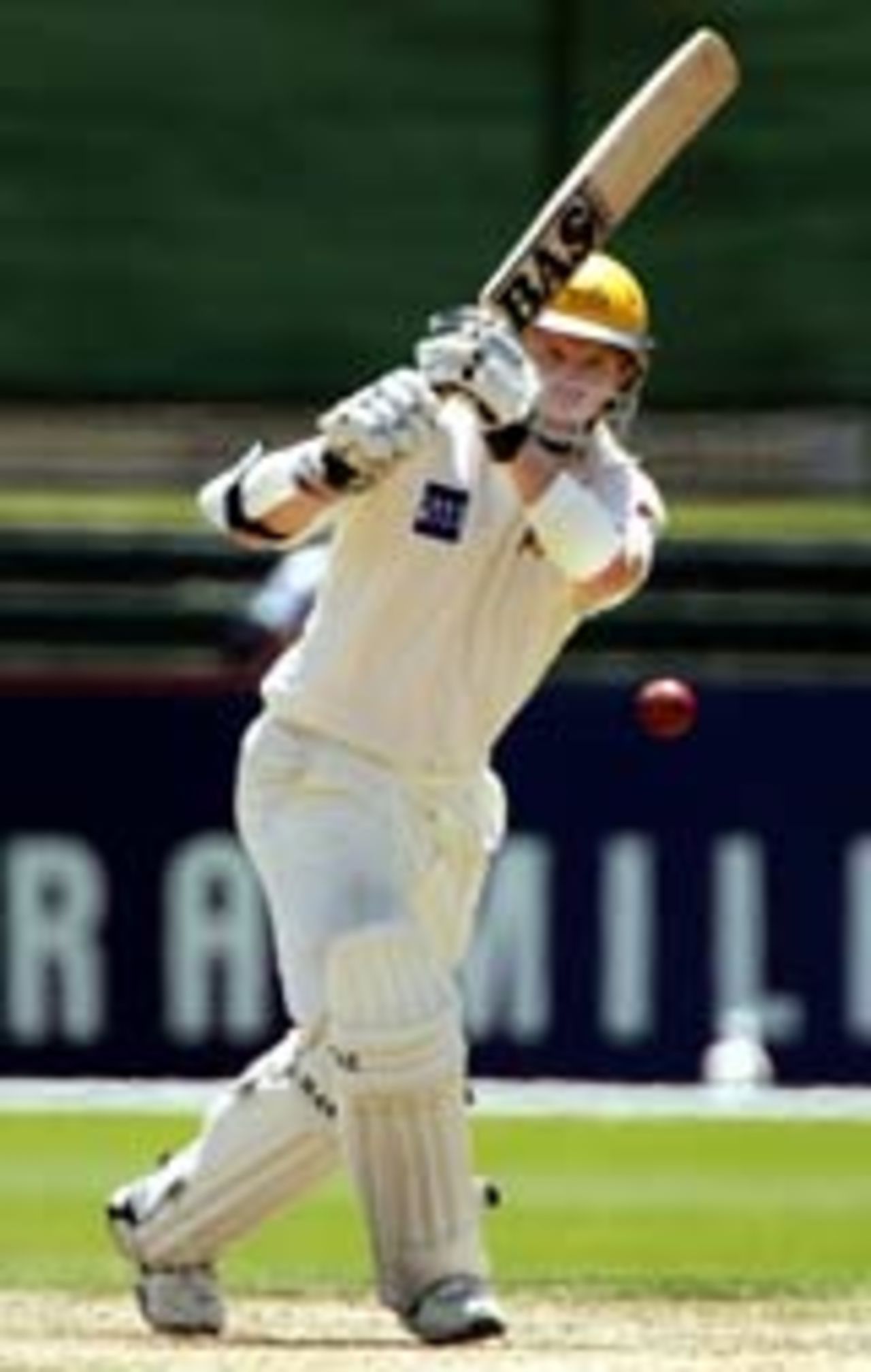 Chris Rogers drives on the off side, Victoria v Western Australia, Pura Cup, 3rd day, December 3, 2004