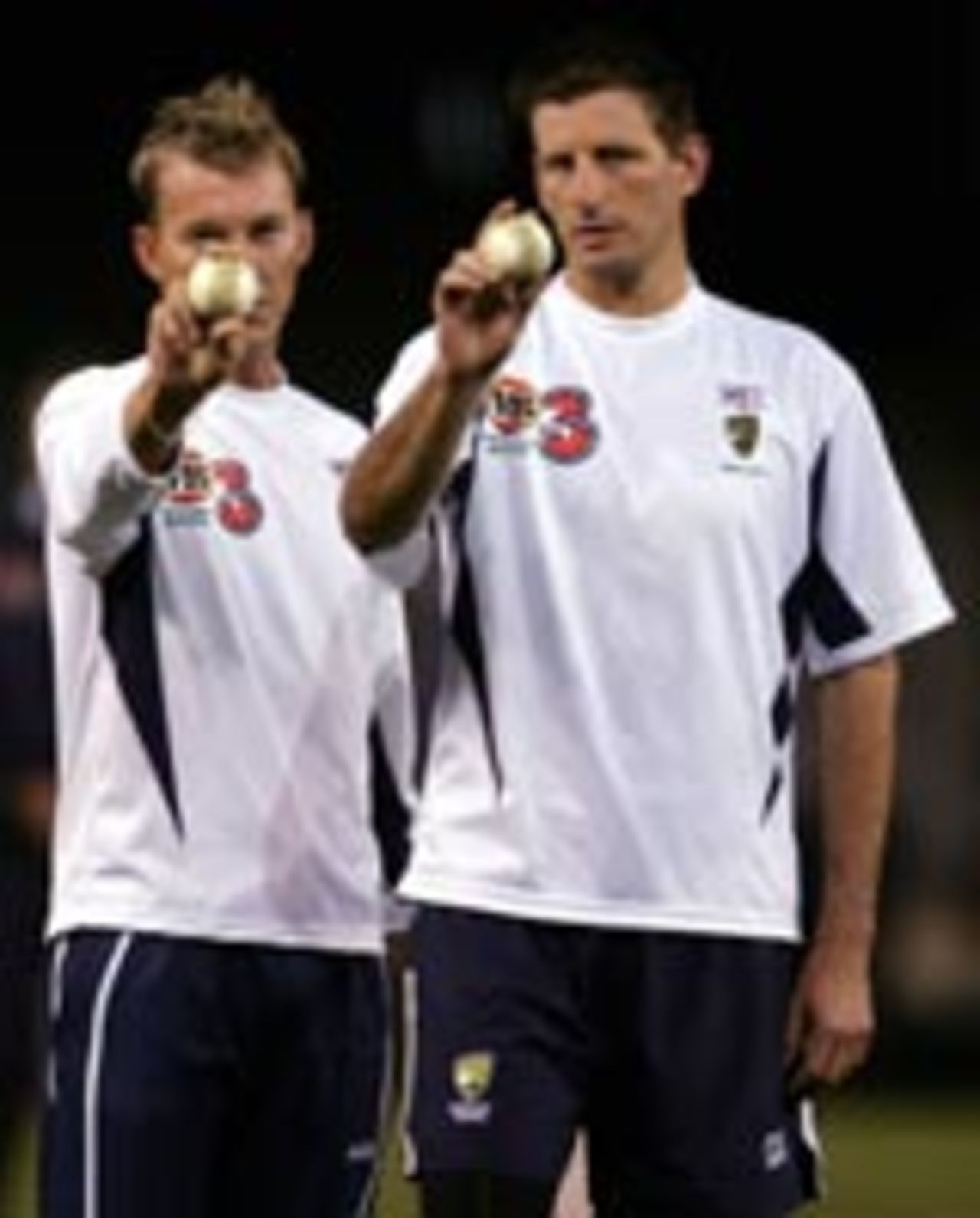 Michael Kasprowicz and Brett Lee during the warm-up, December 4, 2004