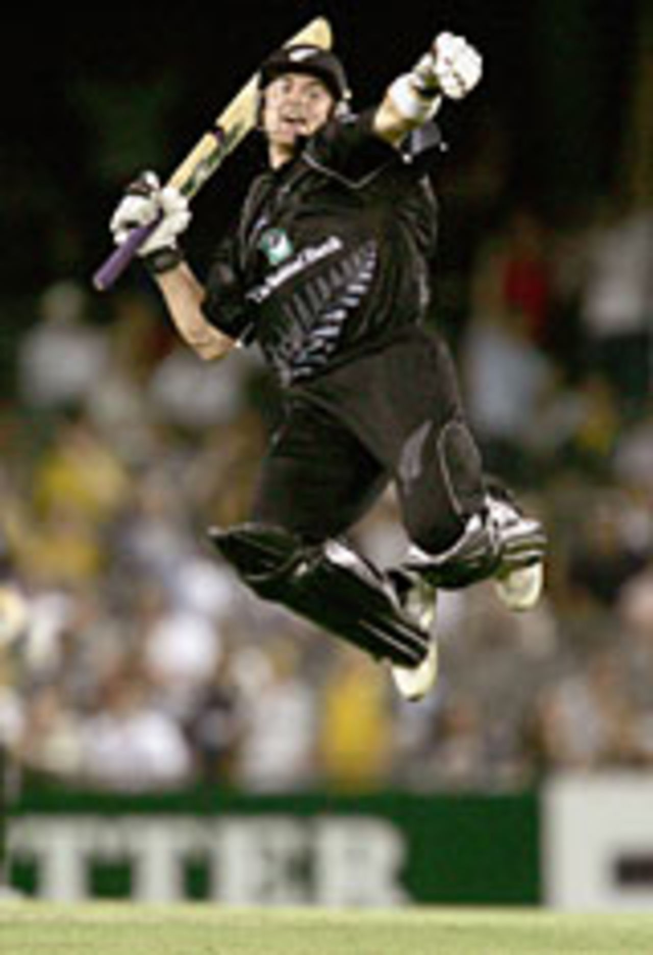 Brendon McCullum joyous at the Kiwi's win, Australia v New Zealand, 1st ODI, Telstar Dome, Melbourne, December 5 2004