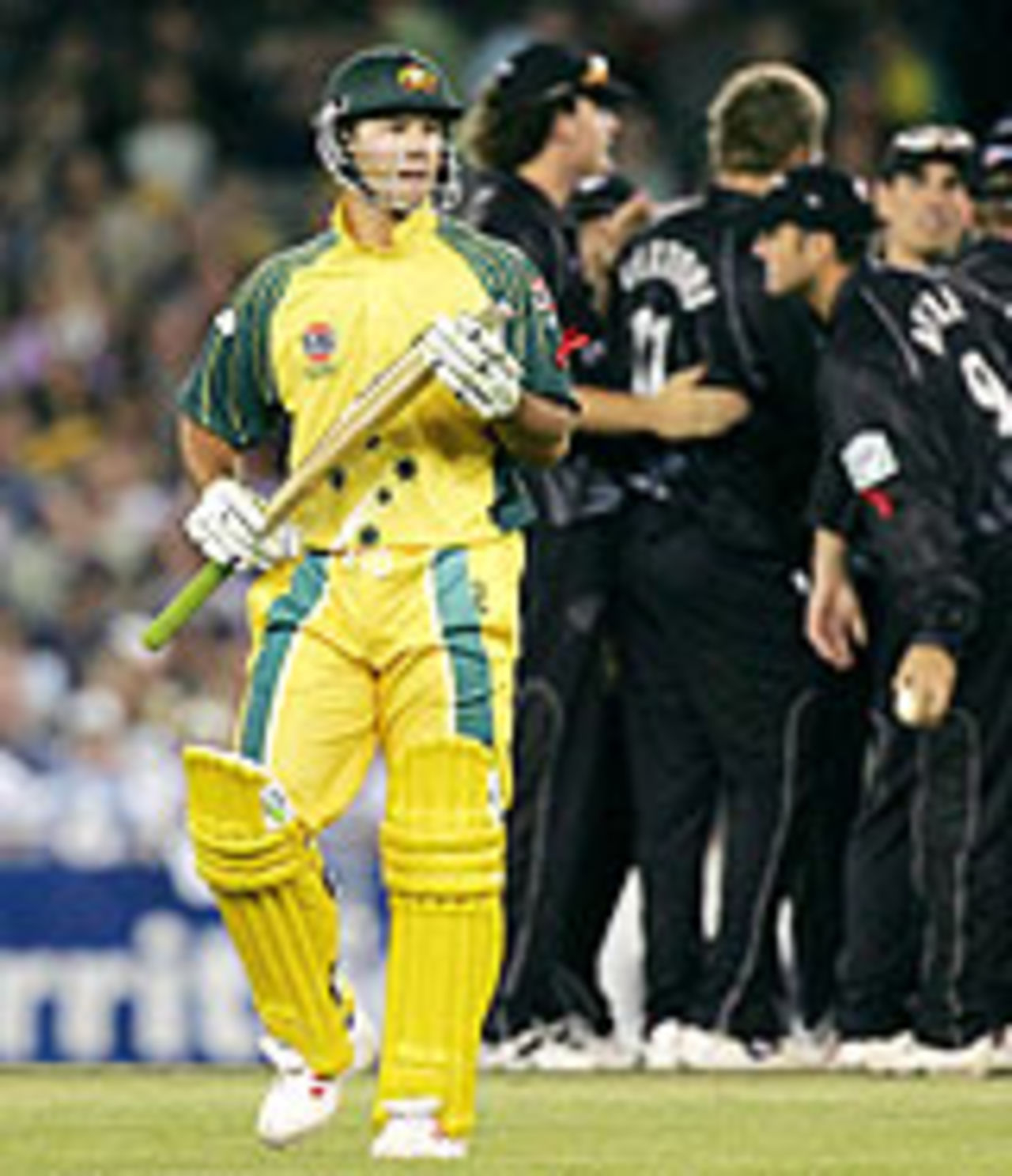 Ricky Ponting walks back after being dismissed by Vettori, Melbourne, December 5, 2004