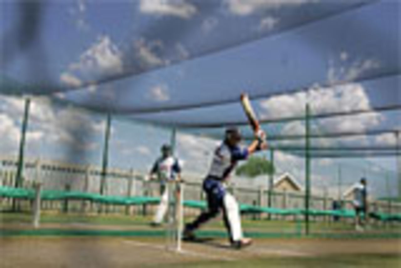 England practise in the nets ahead of the warm-up match against South Africa A in Potchesfroom, December 2004