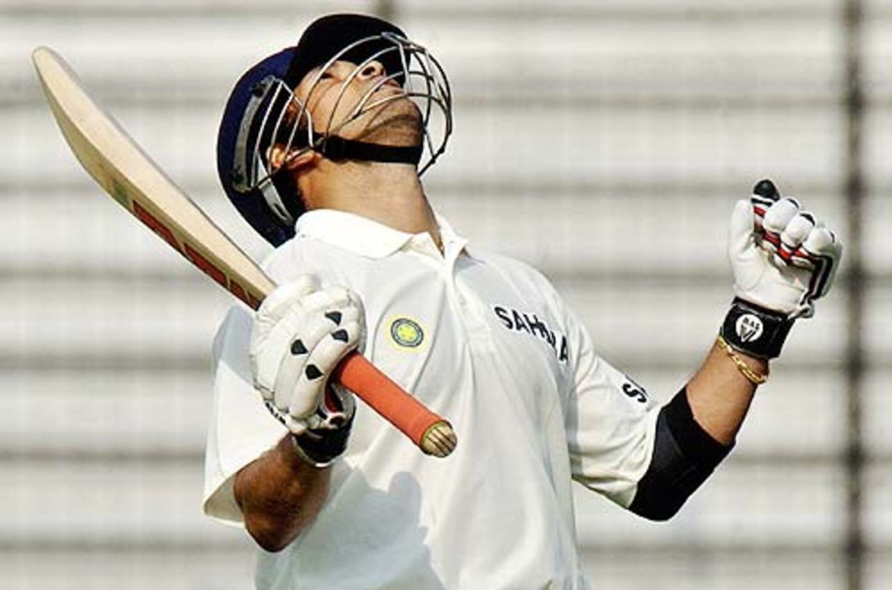 Sachin Tendulkar looks heavenward after completing his 34th Test century and equalling Sunil Gavaskar's record, Bangladesh v India, Dhaka, December 11, 2004