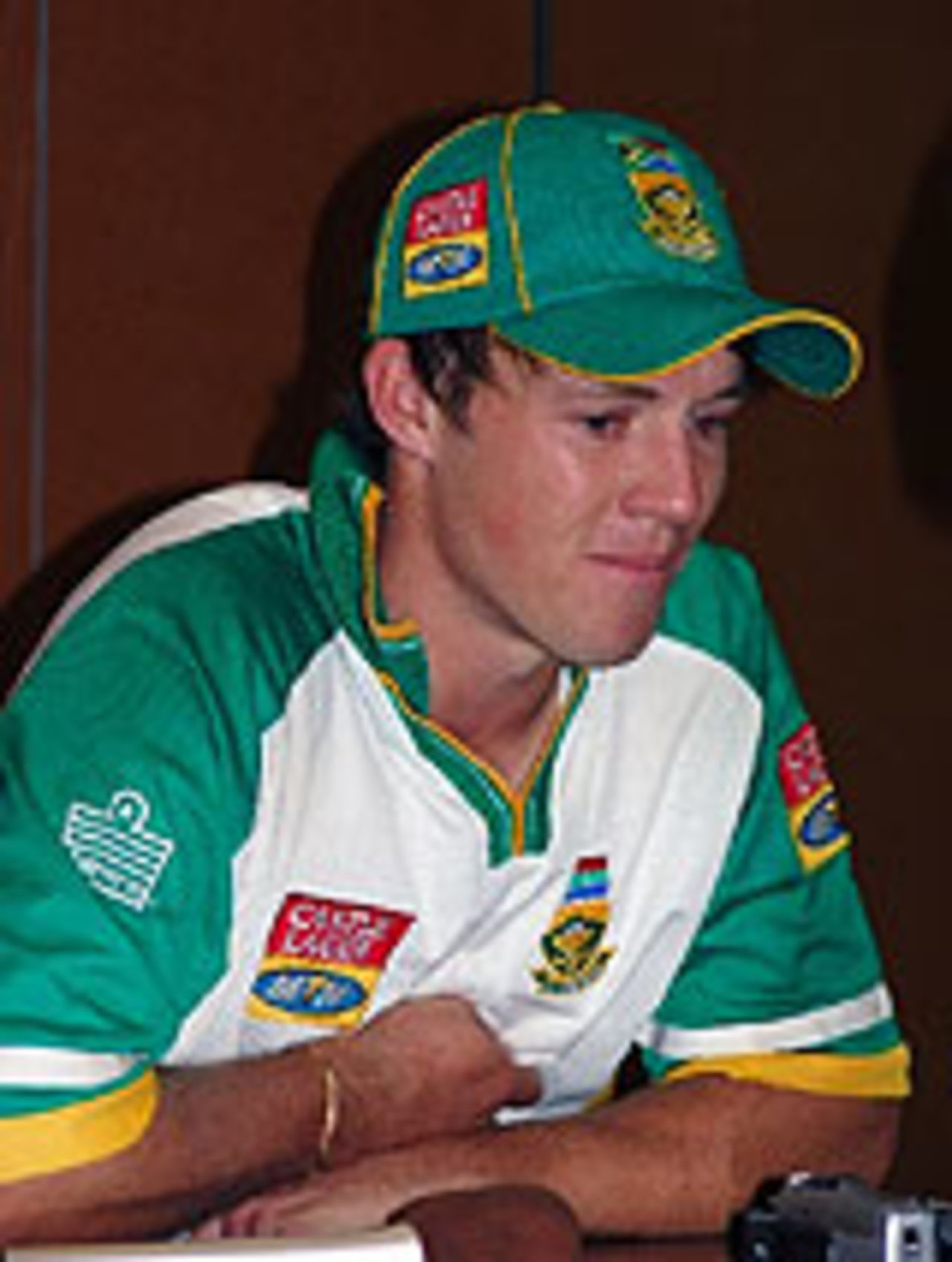 AB de Villiers chats to the media, Pretoria, December 14, 2004