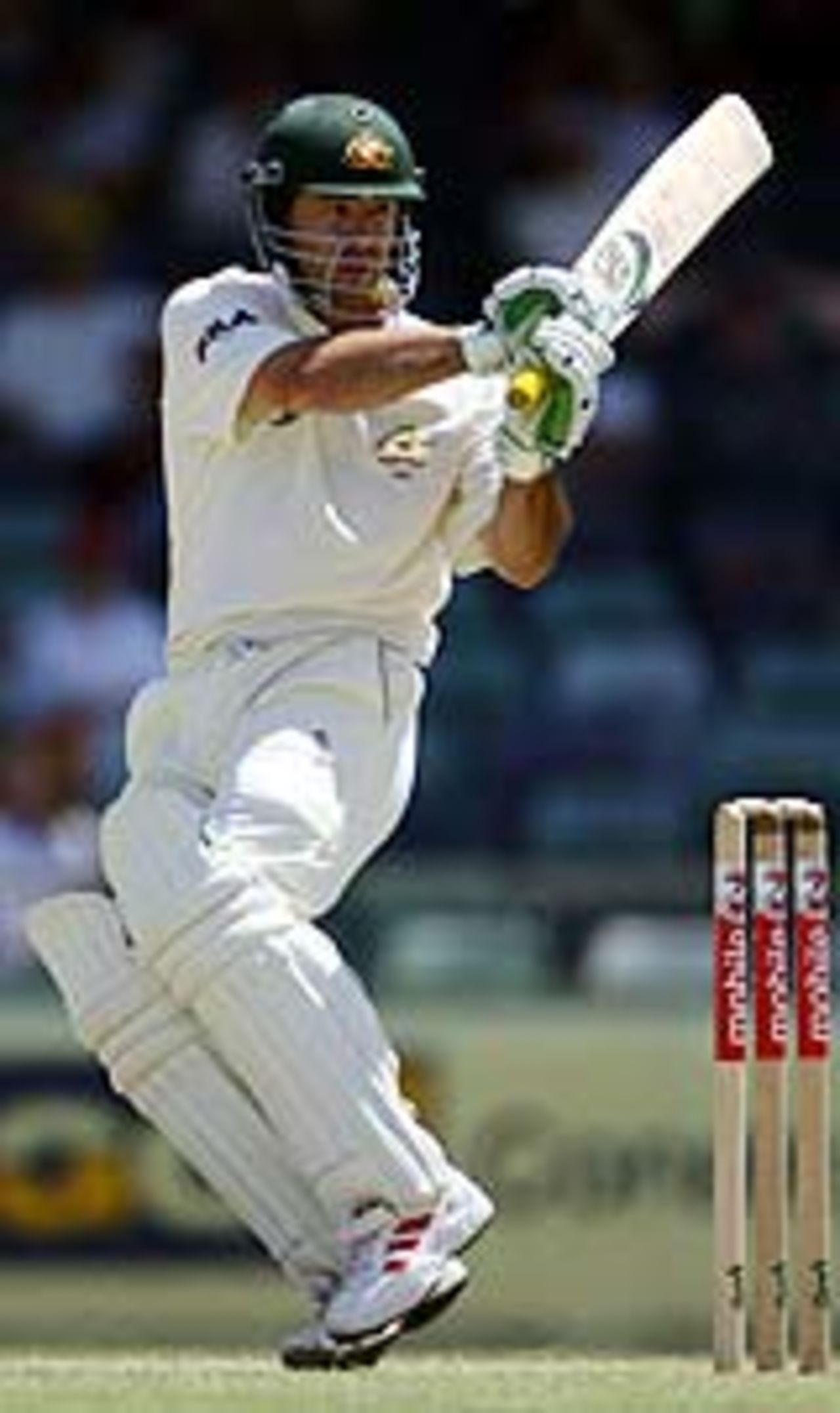 Ricky Ponting pulls with ease, Australia v Pakistan, 1st Test, Perth, December 18, 2004
