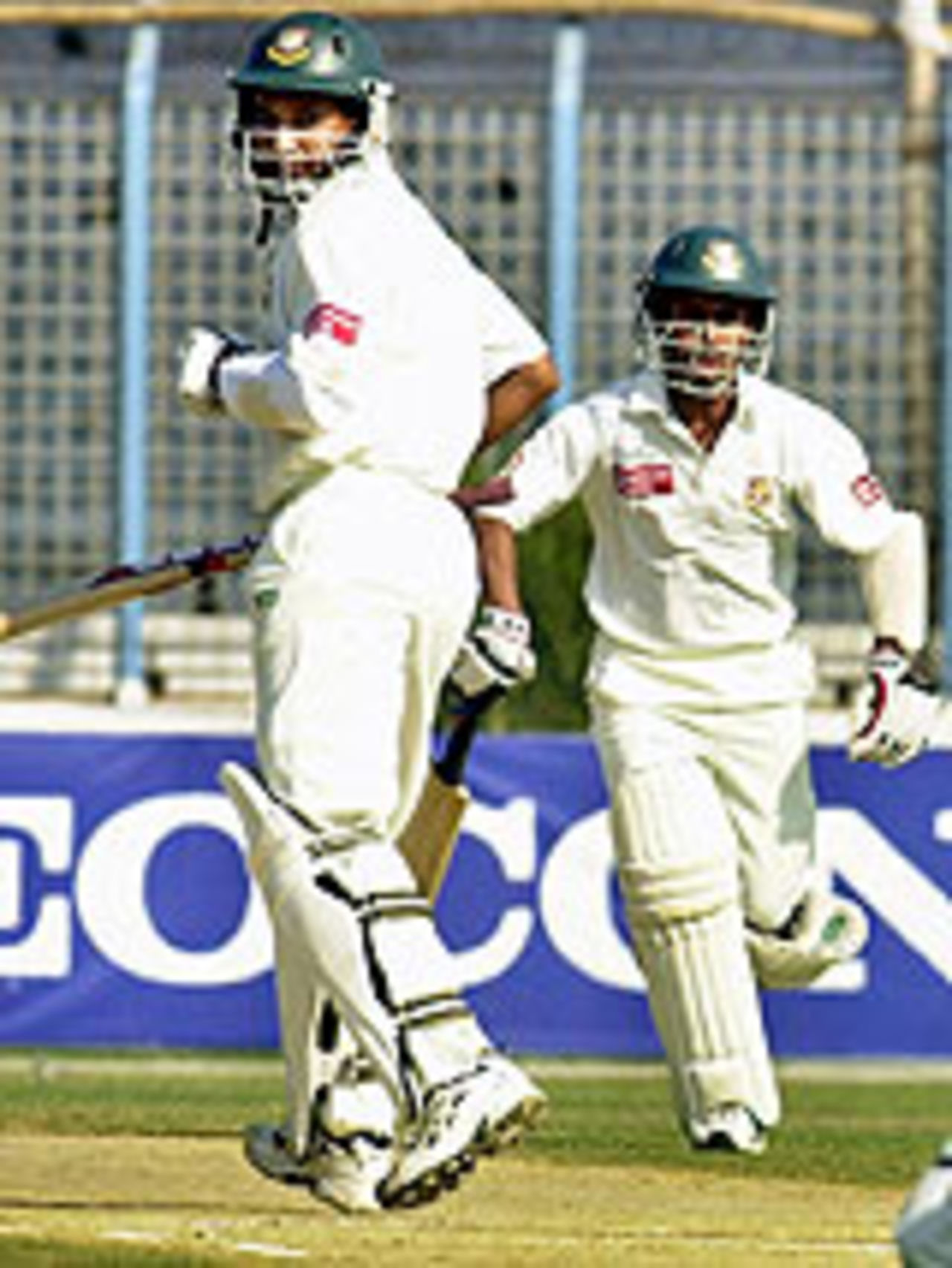 Habibul Bashar and Mohammad Ashraful kept India at bay, Bangladesh v India, Chittagong, December 19, 2004