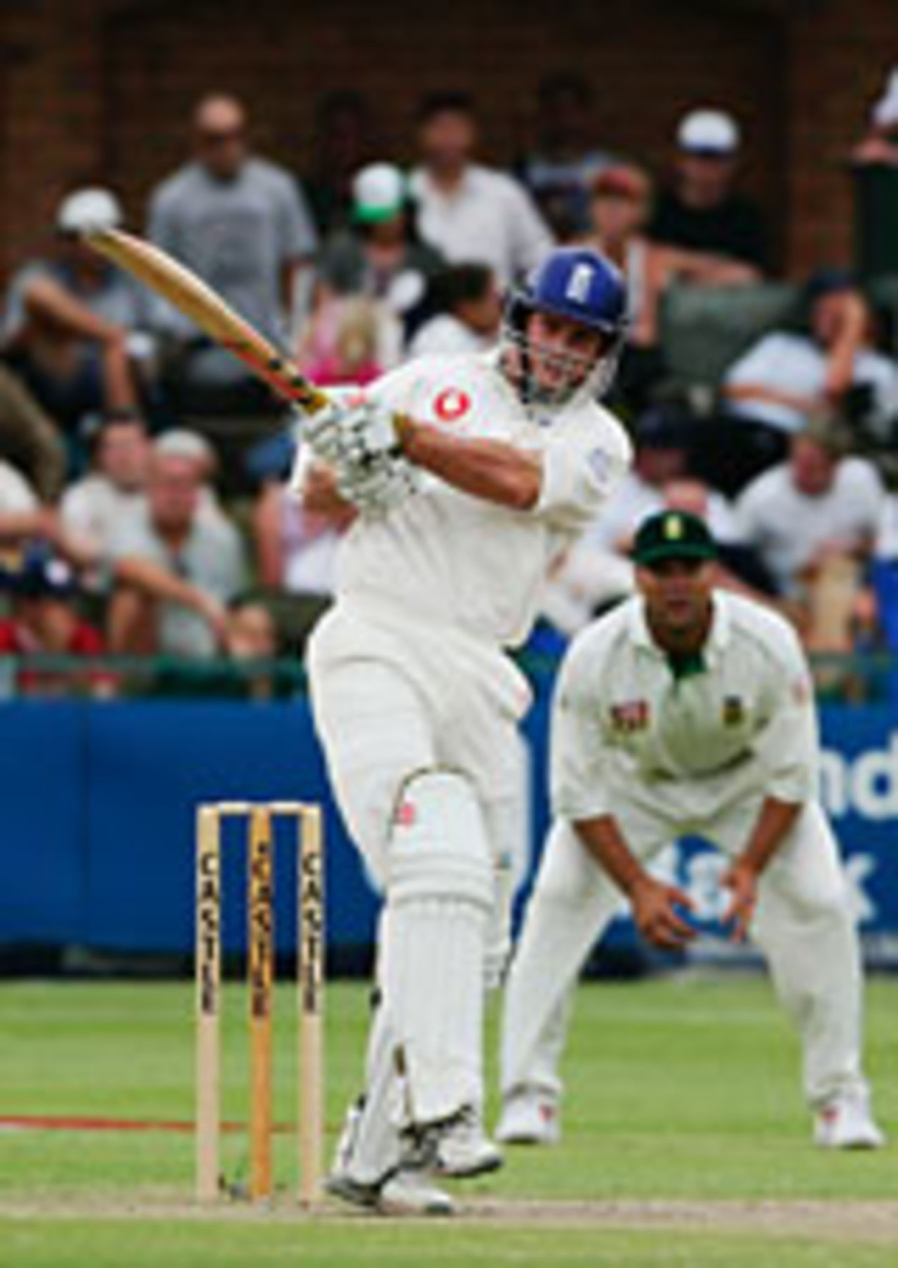Andrew Strauss pulls, South Africa v England, 1st Test, Port Elizabeth, 4th day, December 20 2004