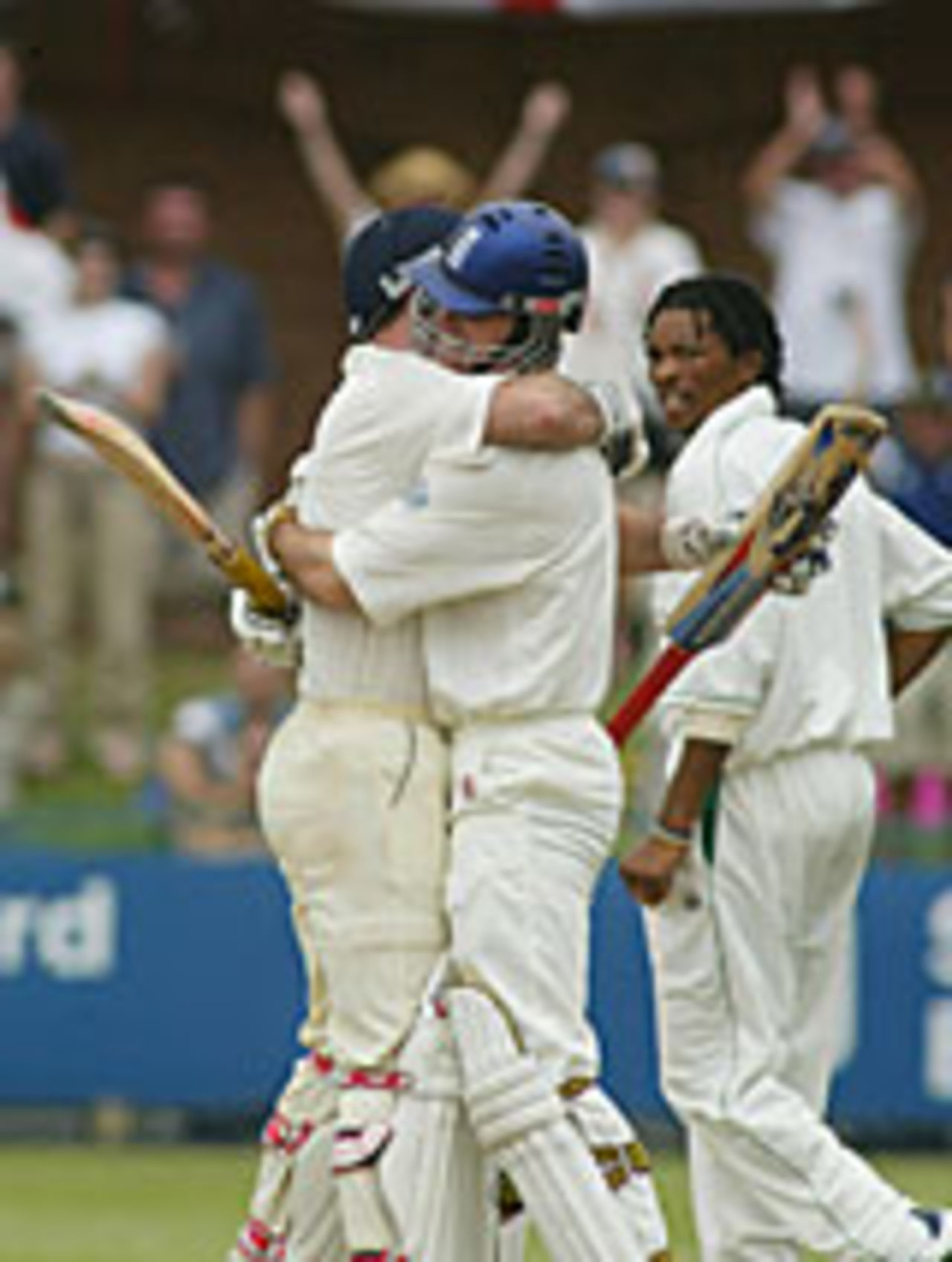 Andrew Strauss and Graham Thorpe hug, South Africa v England, 1st Test, Port Elizabeth, 5th day, December 21 2004