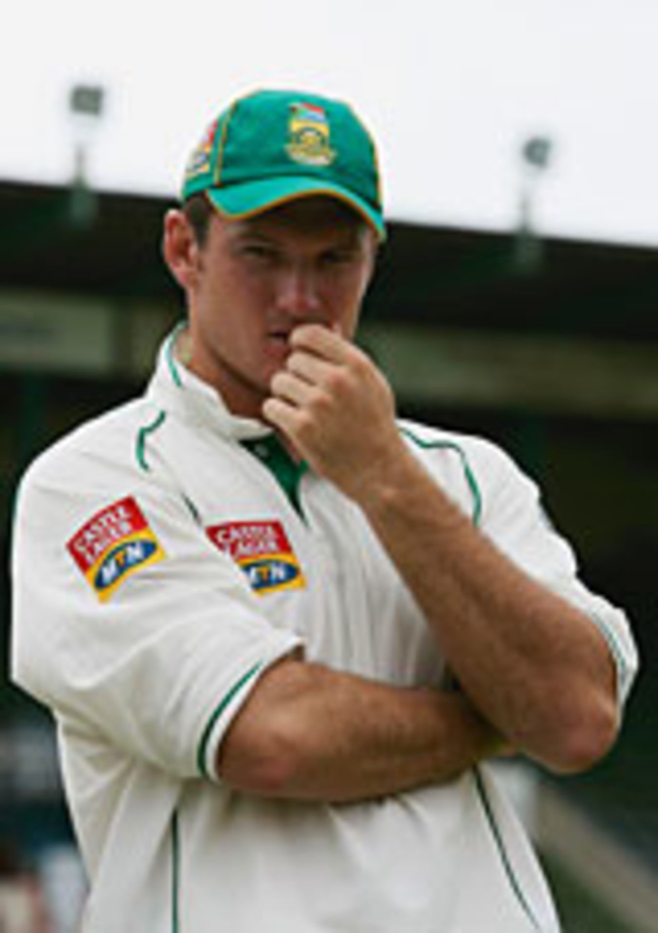 Graeme Smith pondering, South Africa v England, 1st Test, Port Elizabeth, 5th day, December 21 2004