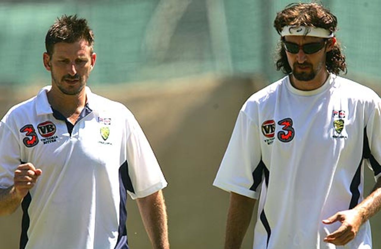 Michael Kasprowicz and Jason Gillespie at practice, December 23, 2004