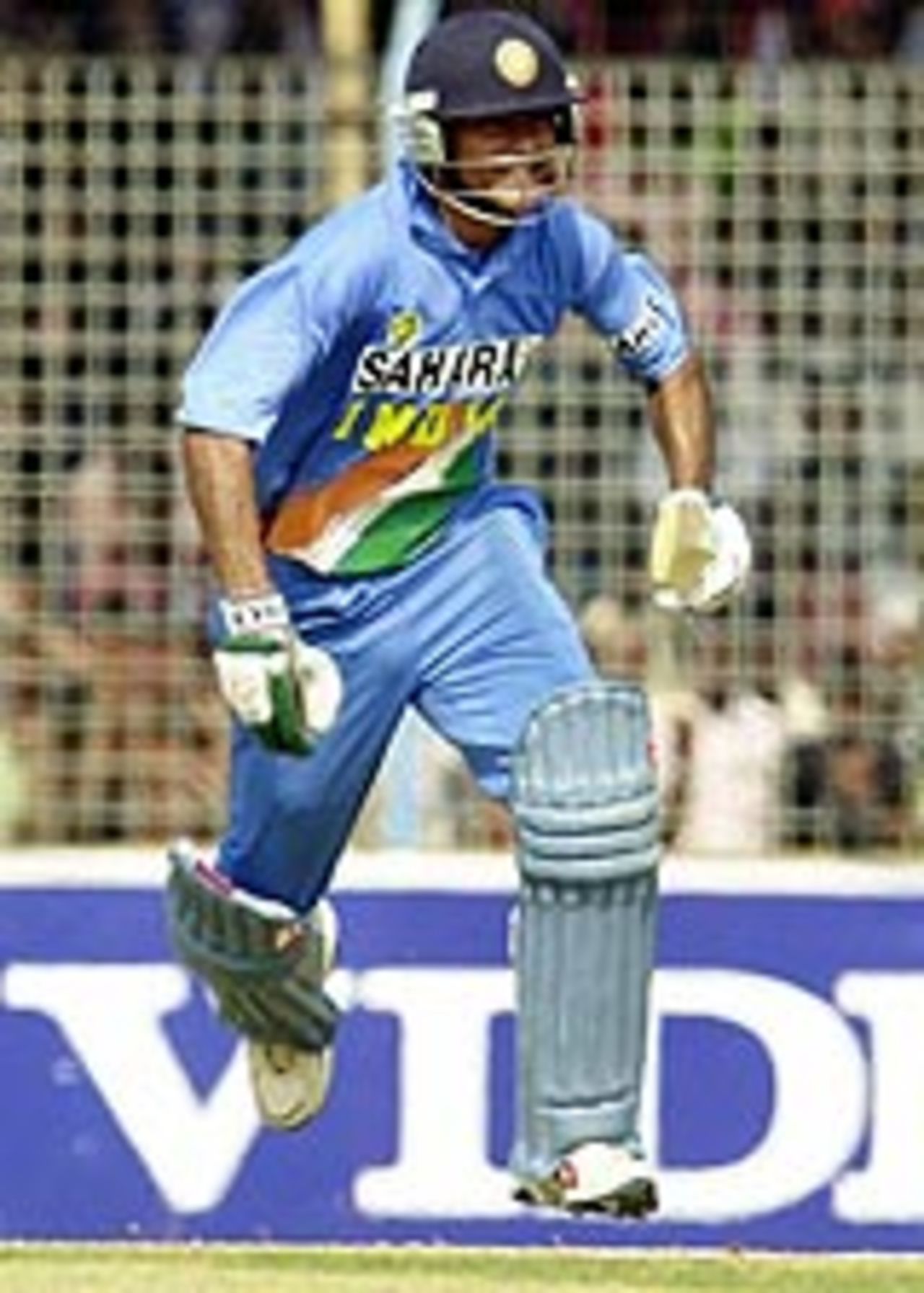 Mohammad Kaif takes a run during his innings of 80, Bangladesh v India, 1st ODI, Chittagong, December 23, 2004