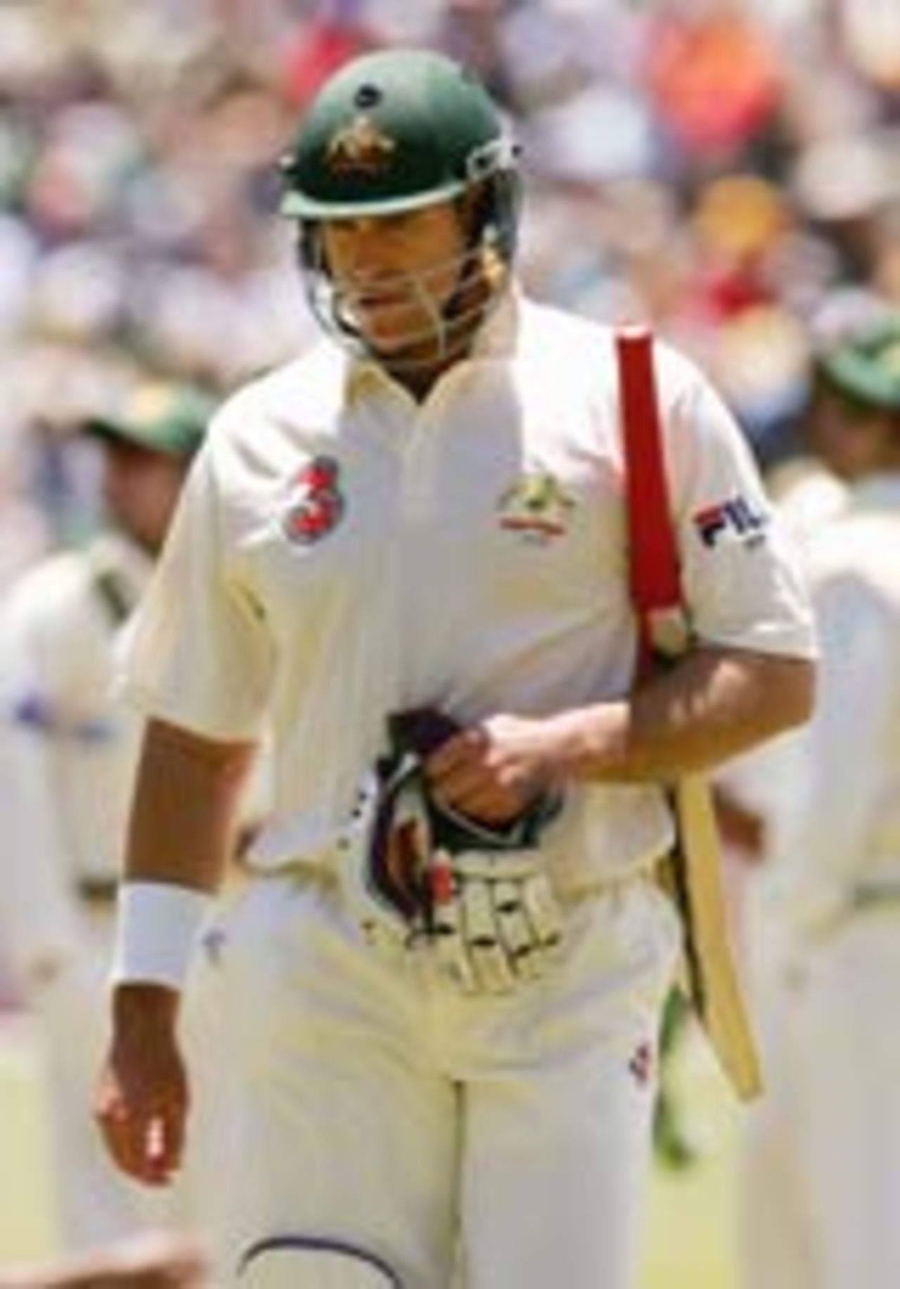 Matthew Hayden walks back after being dismissed, Australia v Pakistan, 2nd Test,  Melbourne, December 27, 2004