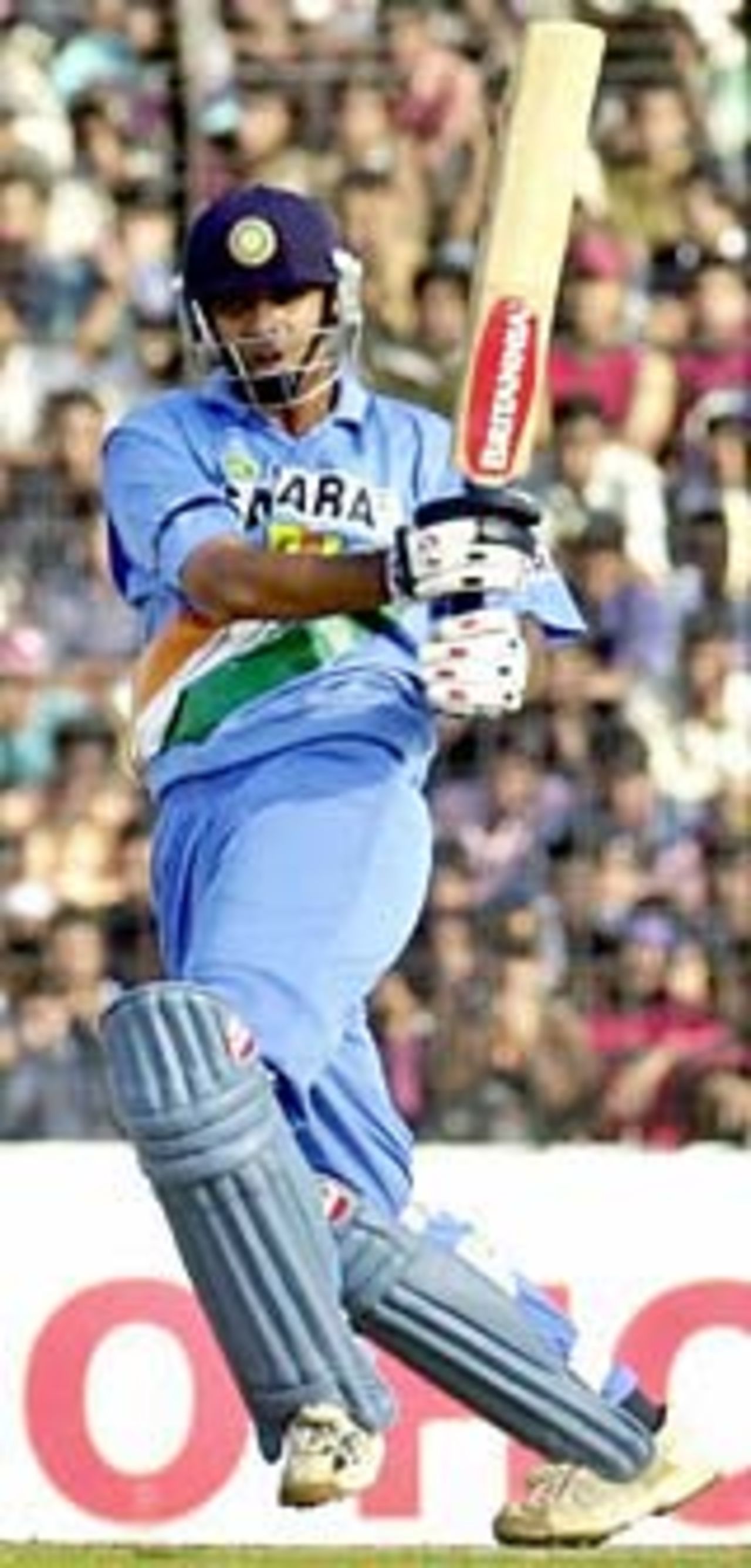 Rahul Dravid on the attack, Bangladesh v India, 3rd ODI, Dhaka, December 27, 2004