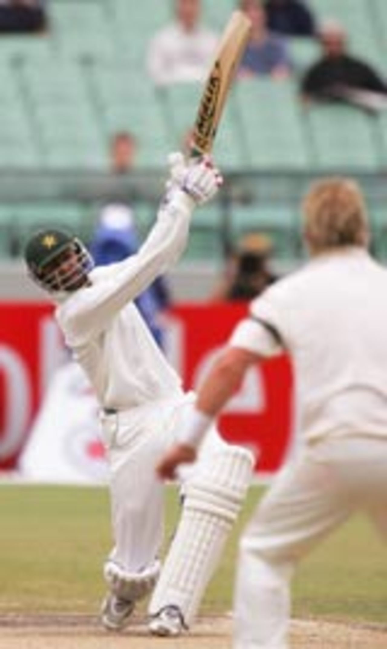 Shoaib Malik hits out at Shane Warne, Australia v Pakistan, 2nd Test,  Melbourne, December 29, 2004
