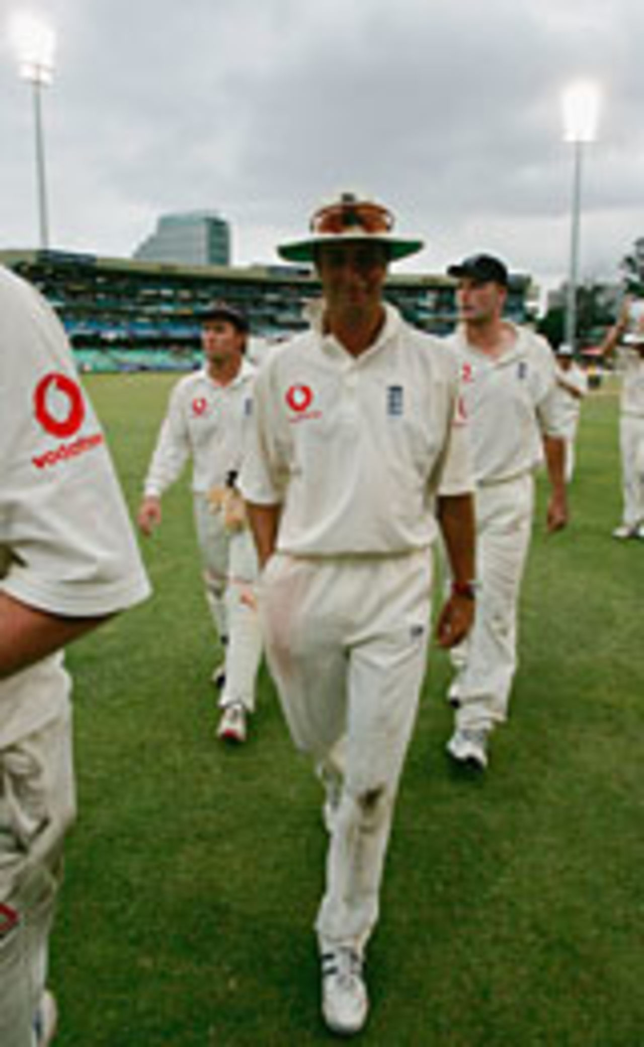 Michael Vaughan walks off, South Africa v England, 2nd Test, Durban, 5th day, December 30 2004