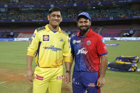 MS Dhoni and Rishabh Pant are all smiles at the toss, Chennai Super Kings vs Delhi Capitals, IPL 2022, DY Patil, Navi Mumbai, May 8, 2022