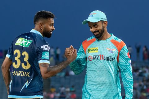 Hardik Pandya and KL Rahul, old friends and new rivals, ca tch up before the game, Gujarat Titans vs Lucknow Super Giants, IPL 2022, Pune, May 10, 2022