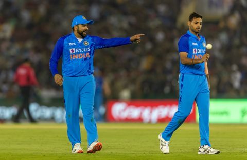 Rohit Sharma and Bhuvneshwar Kumar in the thick of it, India vs Australia, 1st T20I, Mohali, September 20, 2022