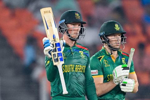 Rassie van der Dussen scored his second fifty of the tournament