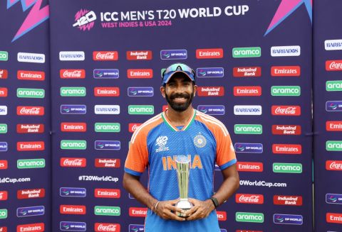 Jasprit Bumrah with man of the match award