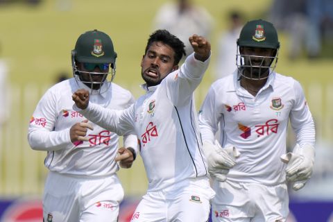 Mehidy Hasan Miraz exults after dislodging Mohammad Rizwan, Pakistan vs Bangladesh, 1st Test, Rawalpindi, 5th day, August 25, 2024