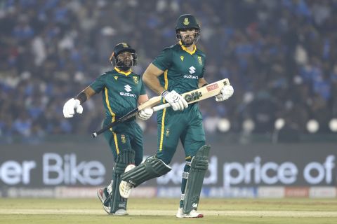 Temba Bavuma and Aiden Markram added 101 before the former fell, India vs South Africa, 2nd ODI, Raipur, December 3, 2025