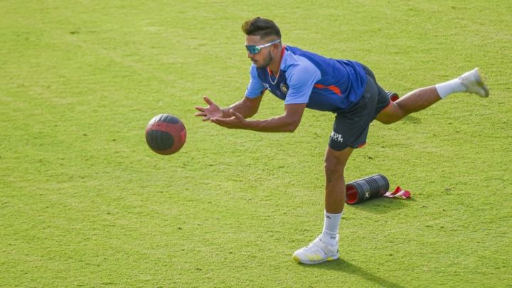 "He is a young boy who is learning all the time": Dravid on Umran Malik | SportzPoint.com