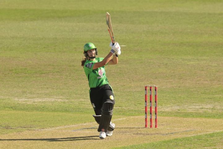 La todoterreno de Australia, Heather Graham, de los ODI de Hundred e Irlanda