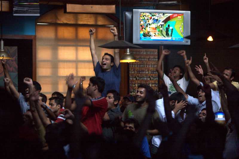 Watch ipl with friends store