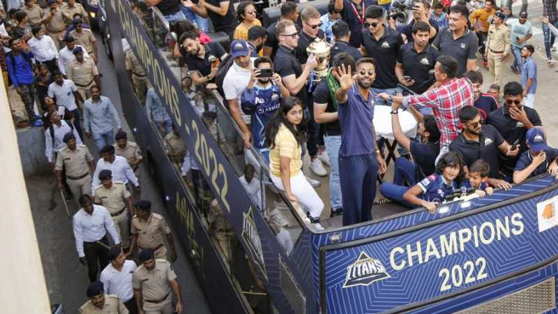 IPL 2022 newsfile - Title-winning Gujarat Titans get open-top bus parade