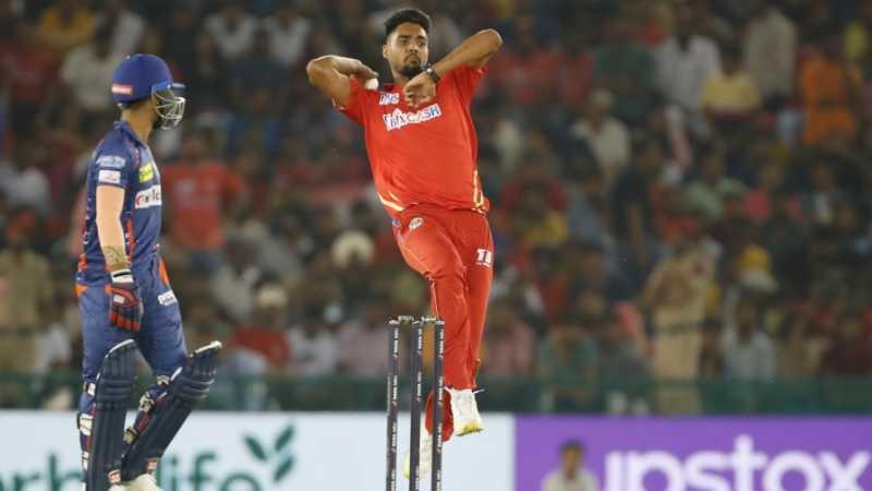 Gurnoor Brar bowls on his T20 debut, Punjab Kings vs Lucknow Super Giants, IPL, Mohali, April 28, 2023