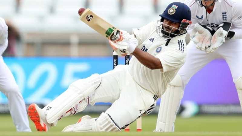 Zak Crawley Falls Early as Bumrah Strikes in Fiery Opening Spell