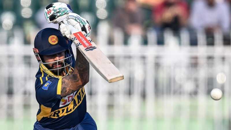 Kusal Mendis hits one straight down the ground, Pakistan vs Sri Lanka, 3rd ODI, Rawalpindi, November 16, 2025