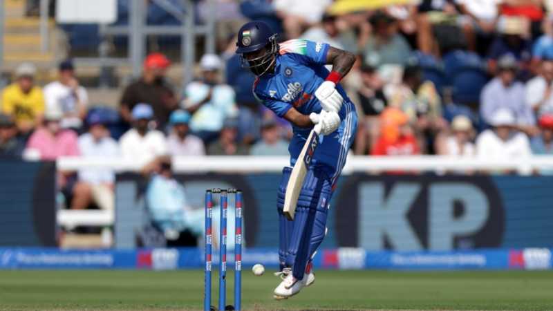 Shreyas Iyer is cramped up by short-pitched bowling, England vs India, 2nd ODI, Cardiff, July 16, 2026