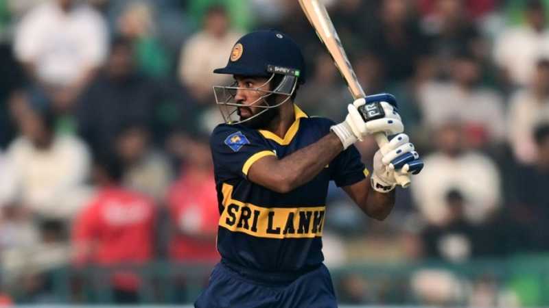 Pakistan restrict Sri Lanka to 325 after Kamindu's maiden ODI century