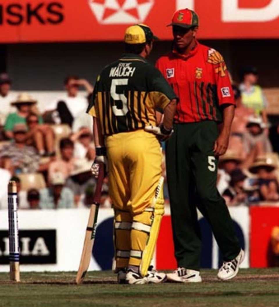 Face off !! Hansie Cronje and Steve Waugh have their non fire side chat... Australia v South Africa 3rd and deciding ODI Final, Sydney Cricket Ground, Tuesday January 27th 1998.
