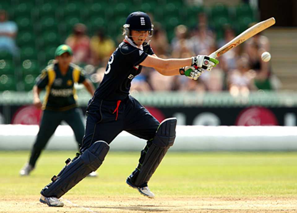 Charlotte Edwards cuts, England v Pakistan, ICC Women's World Twenty20, Taunton, June 16, 2009