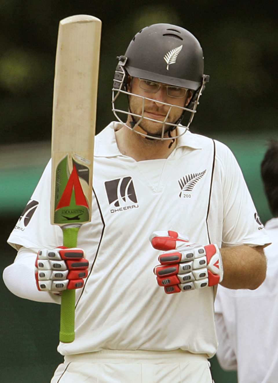 Daniel Vettori brings up his hundred, SLC Development XI v New Zealanders, tour match, Colombo, 3rd day, August 9, 2009