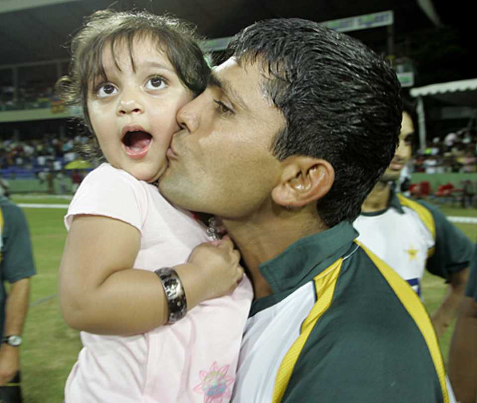 Kamran Akmal savours the win with his daughter, Sri Lanka v Pakistan, only Twenty20 international, Colombo, August 12, 2009