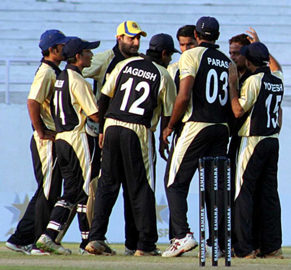AIPSSPB players celebrate a wicket, AIPSSB v Tata Sports Club, BCCI Corporate Trophy, Dharamsala, September 1, 2009