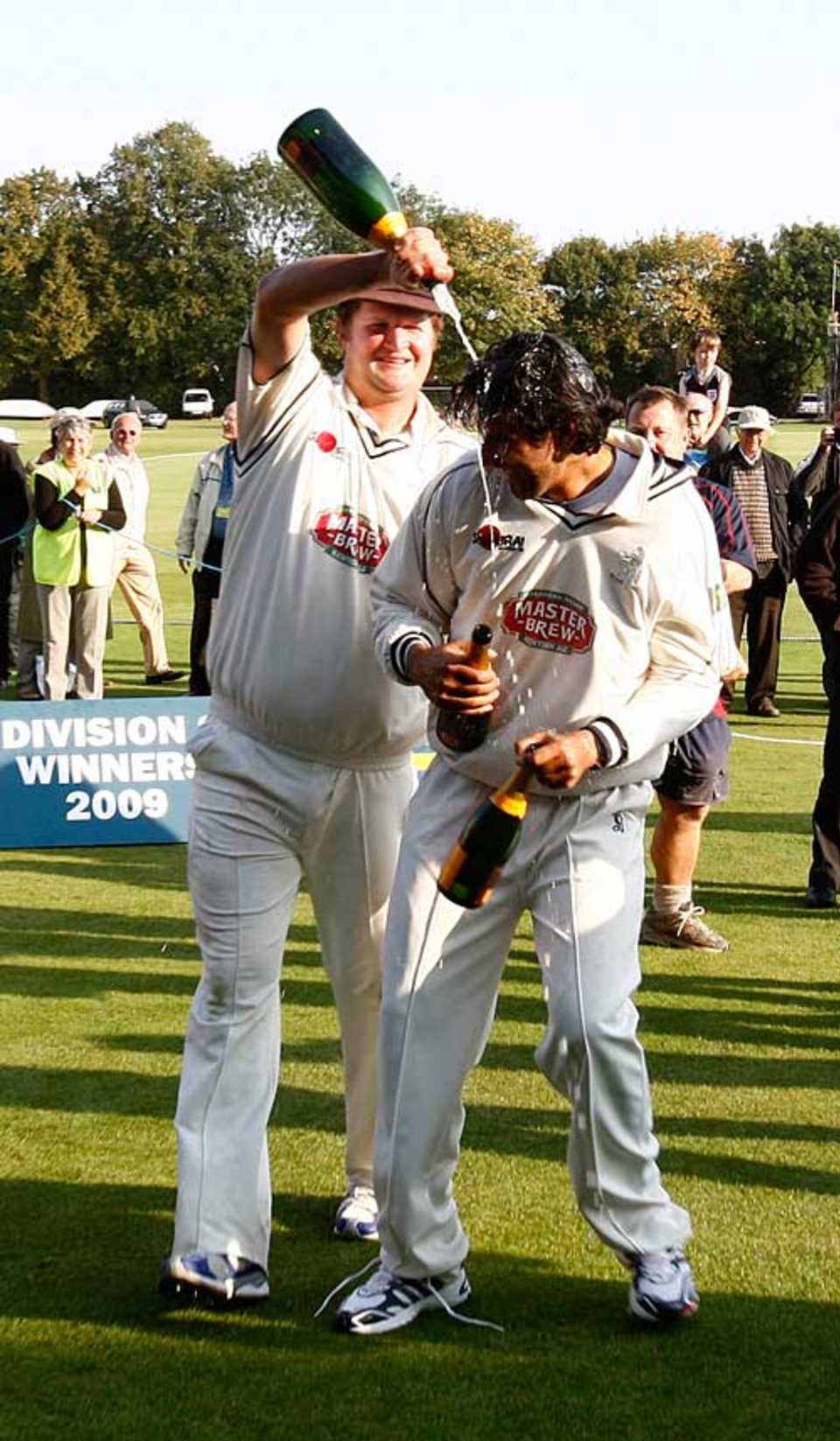 Rob Key pours champagne over Amjad Khan, Kent v Leicestershire, County Championship, Canterbury, September 18, 2009