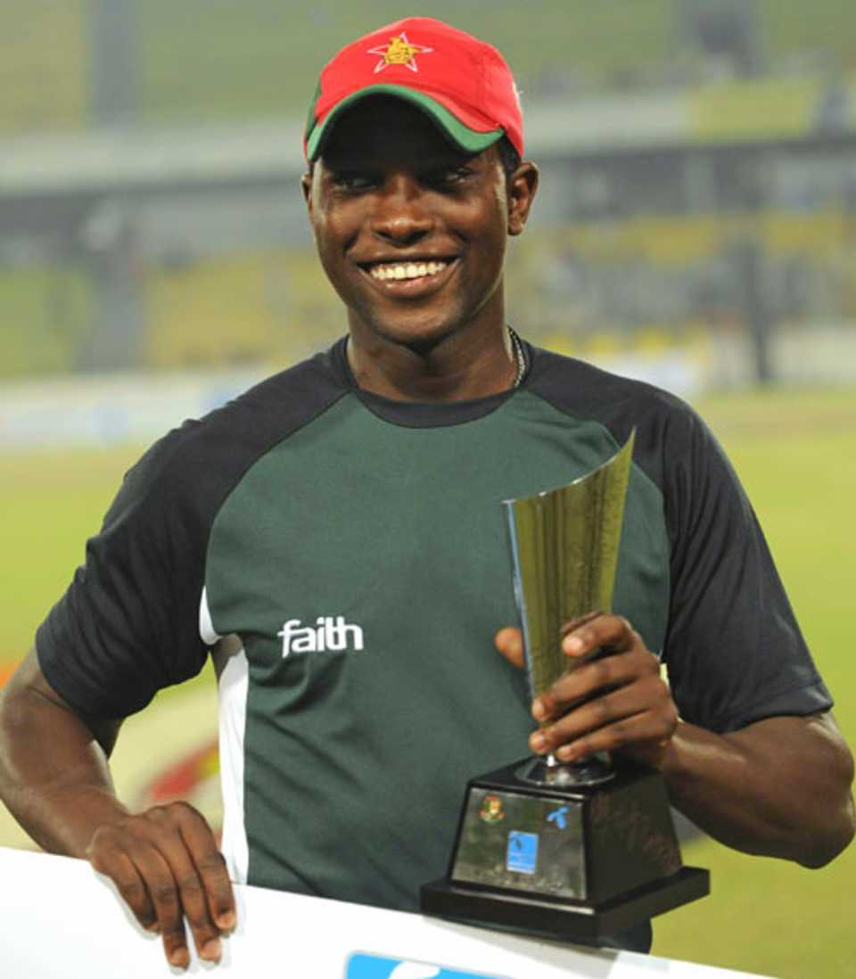Elton Chigumbura took three top-order wickets and smashed an unbeaten 60 to flatten Bangladesh, Bangladesh v Zimbabwe, 1st ODI, Mirpur, October 27, 2009