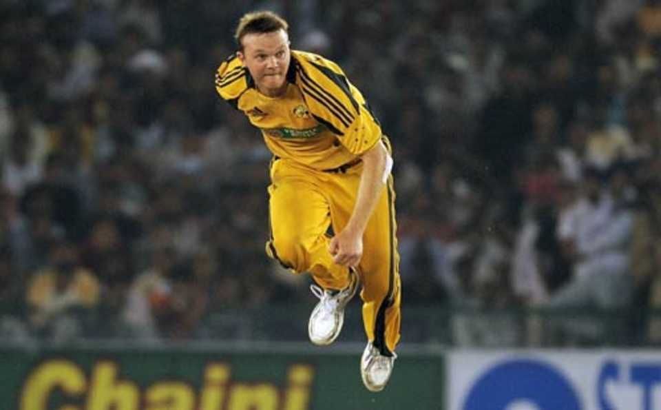 Doug Bollinger sends down a delivery, India v Australia, 4th ODI, Mohali, November 2, 2009 