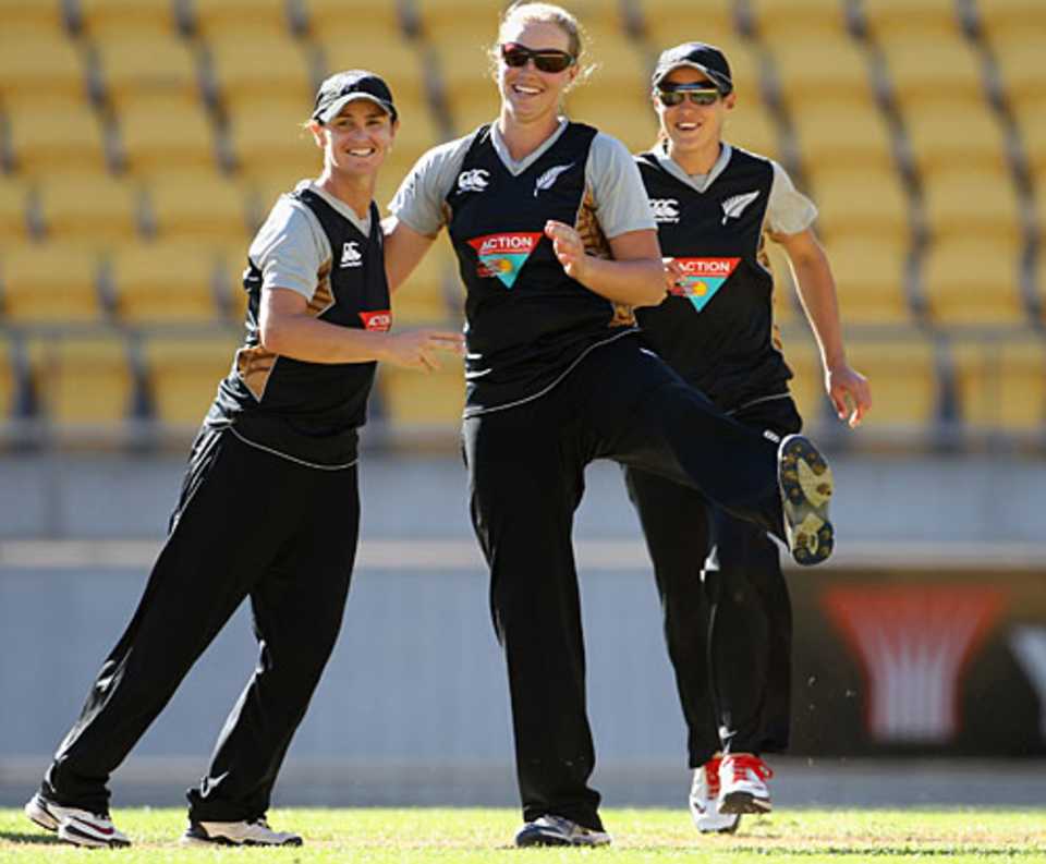 Aimee Watkins took 3 for 8 from nine balls, New Zealand v Australia, 1st women's T20, Wellington, February 26, 2010