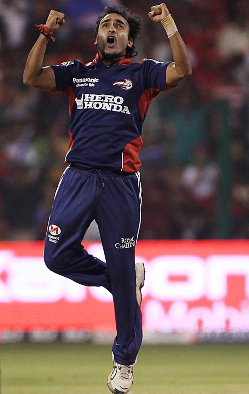 Amit Mishra bagged two crucial wickets to restrict Royal Challengers Bangalore in their chase