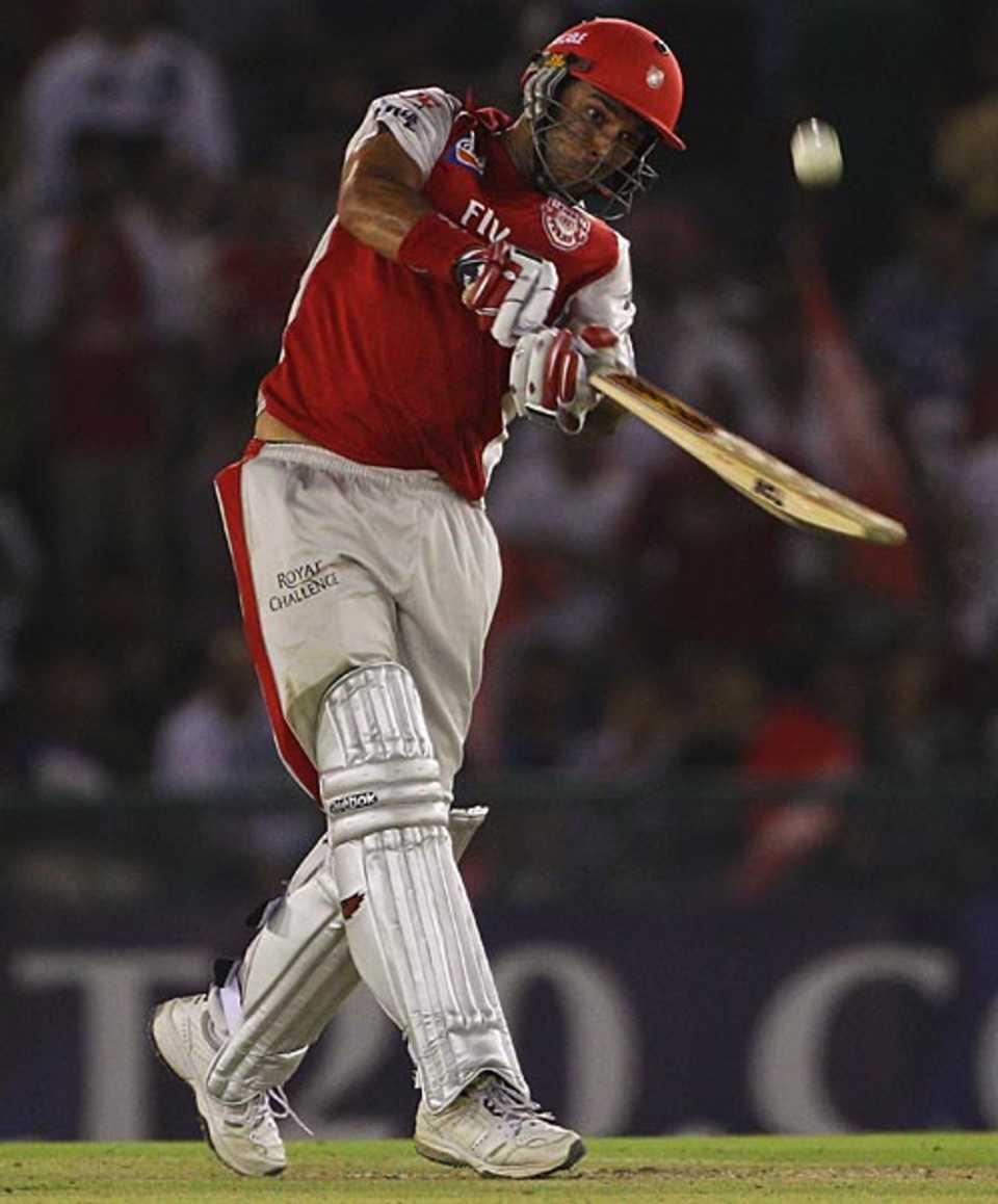 Yuvraj Singh skies a catch, Kings XI Punjab v Kolkata Knight Riders, IPL, Mohali, March 27, 2010
