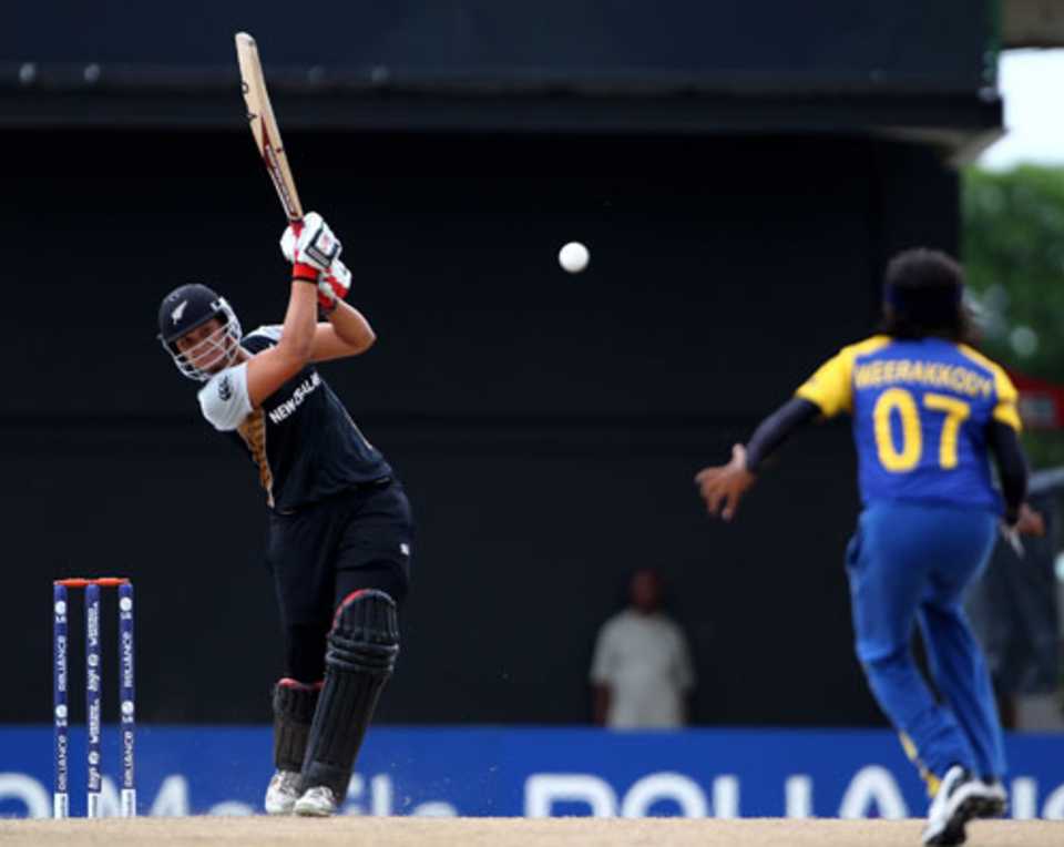 Suzie Bates slams a boundary straight down the ground, Sri Lanka women v New Zealand women, ICC Women's World Twenty20, Group B, St Kitts, May 8, 2010