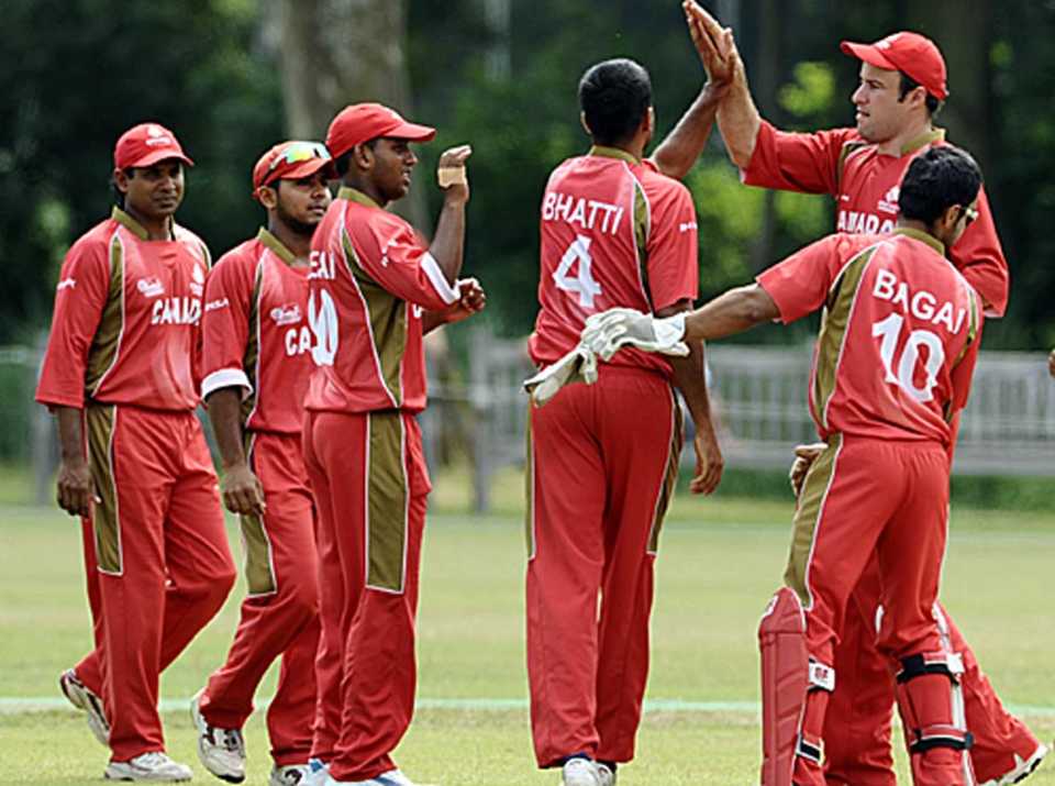 Canada celebrate a wicket, Canada v Scotland, ICC WCL Division 1, Amstelveen, July 3 2010