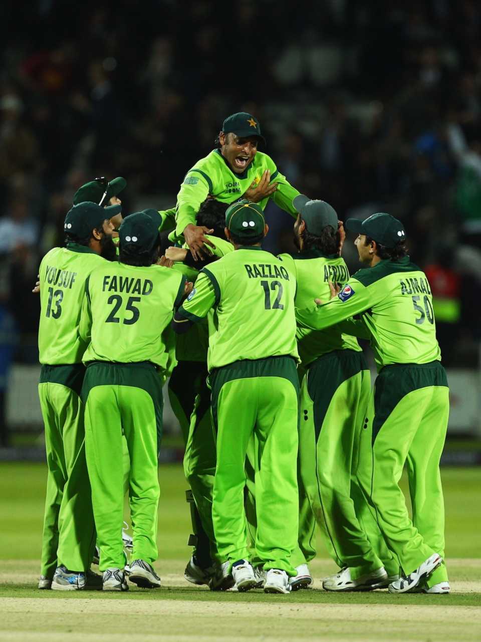 Pakistan were obviously over-joyed at the win, and even a 35-year-old Shoaib Akhtar was leaping around in celebration, England v Pakistan, 4th ODI, Lord's, September 20, 2010